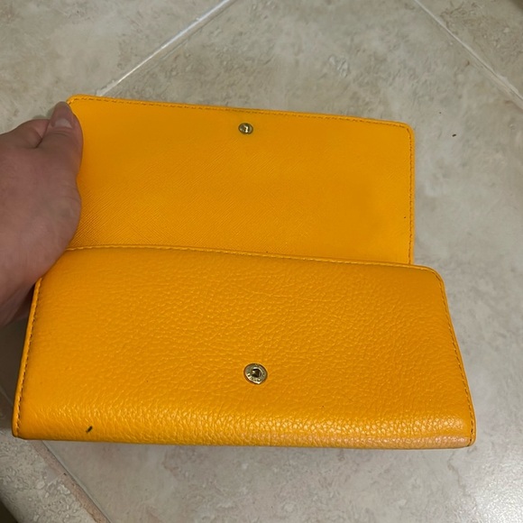 Michael Kors Mustard Wallet with Gold Logo - Picture 3 of 8